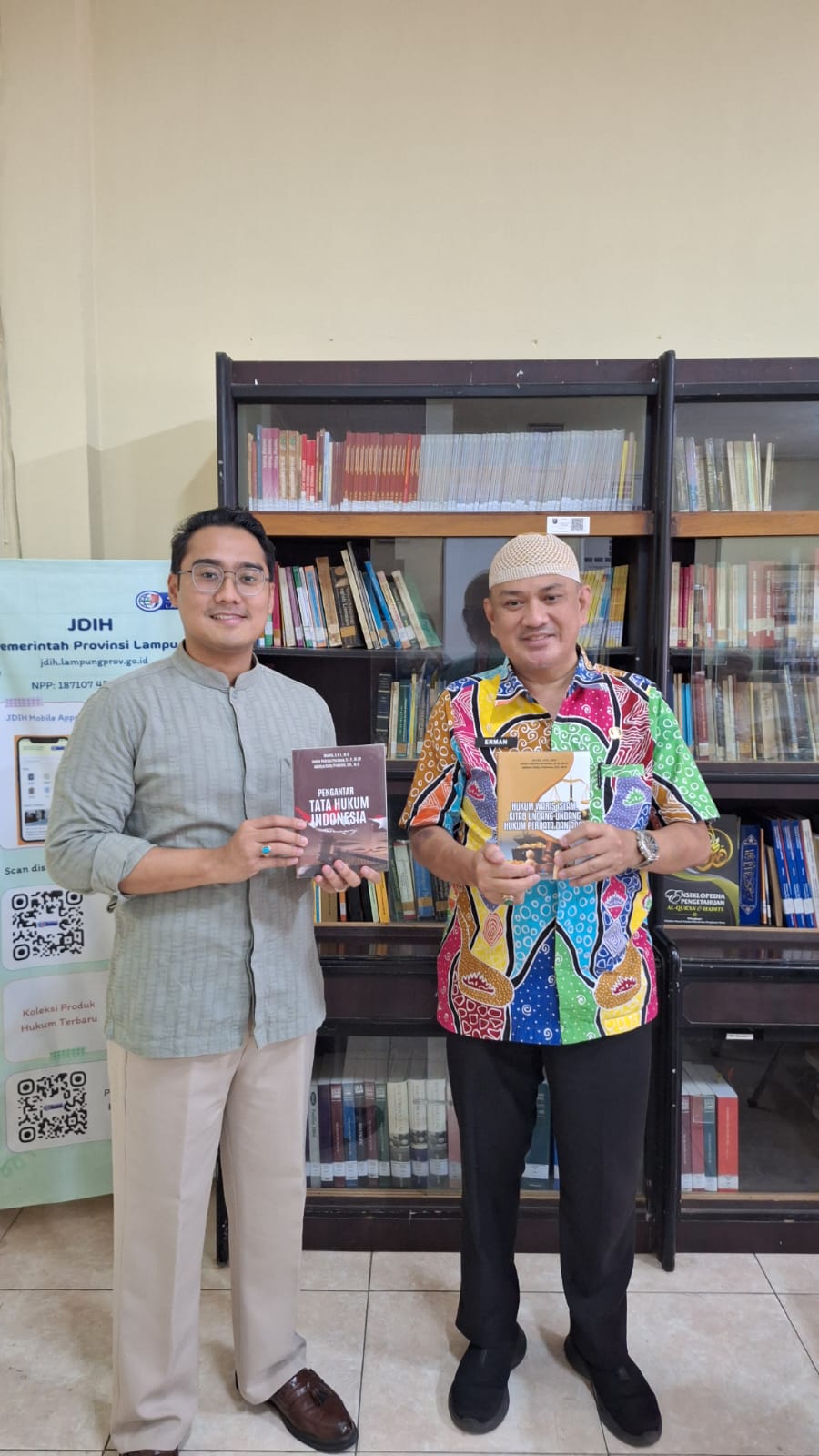 Perpustakaan JDIH Provinsi Lampung Terima Sumbangan Buku dari Dr. Adhitya Rizky Prabowo