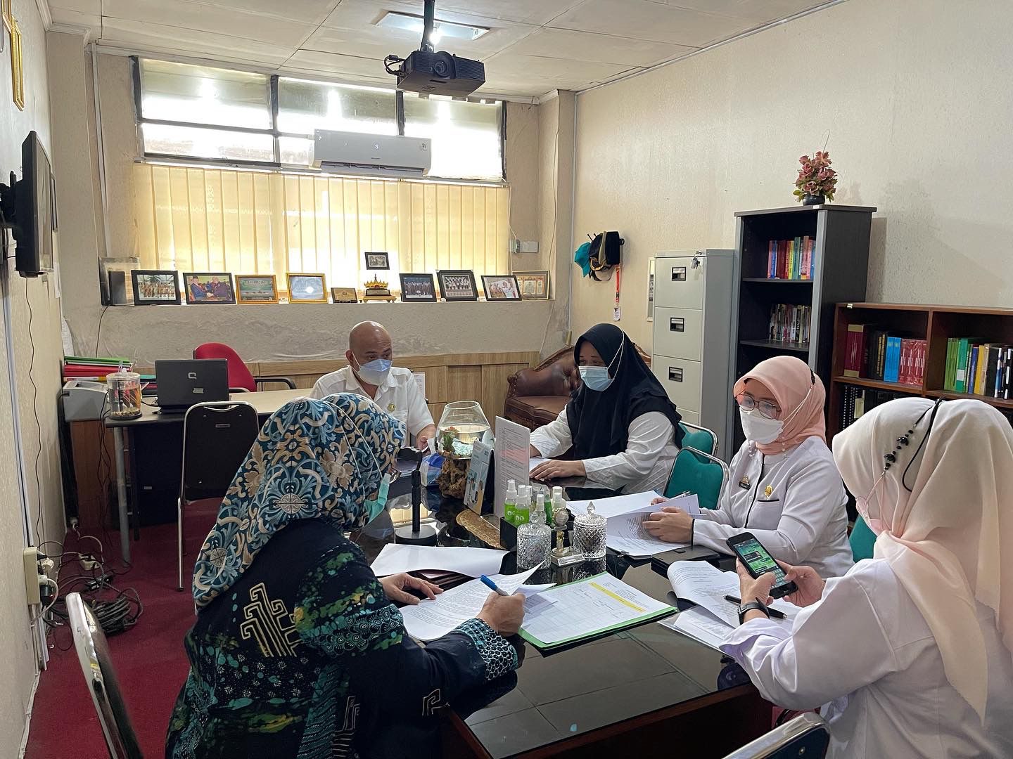 Rapat Pembahasan Draft Rapergub Transformasi Perpustakaan Berbasis Inklusi di Provinsi Lampung